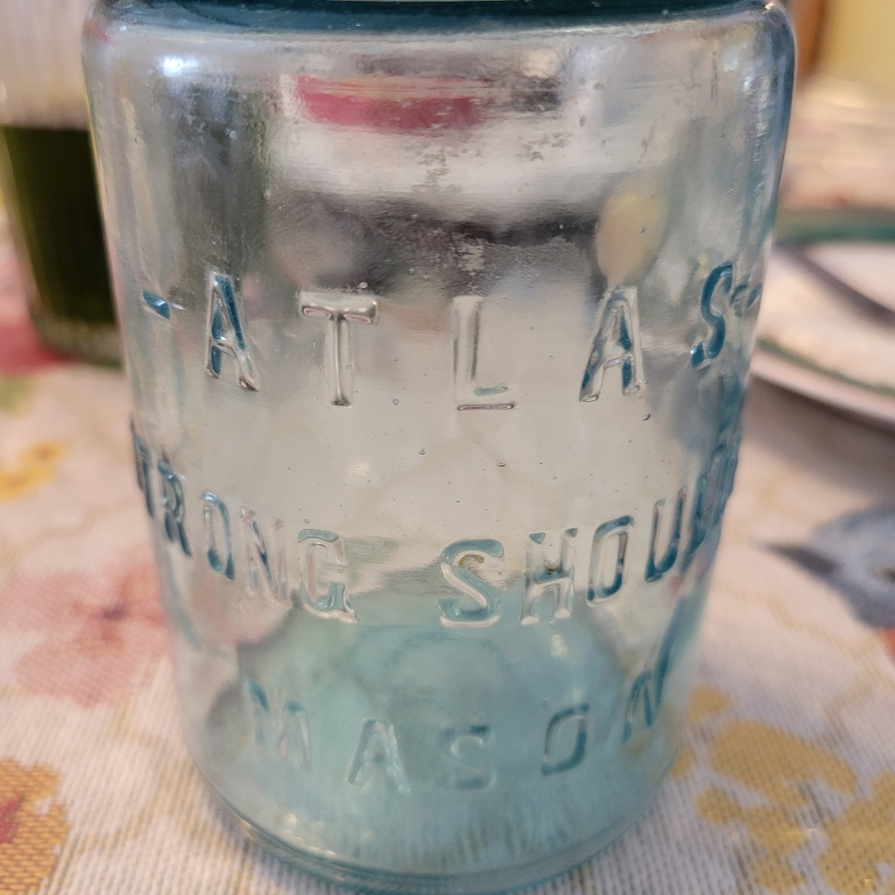 Atlas Strong Shoulder Mason Jar